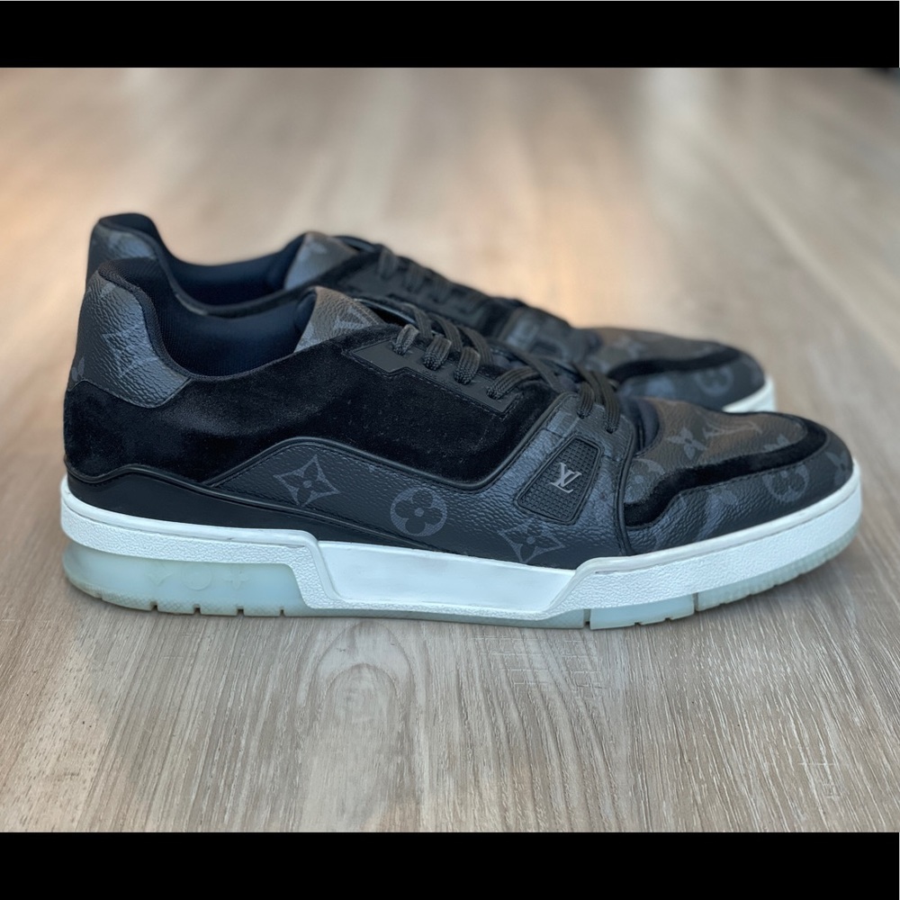 LOUIS VUITTON LV Trainer Sneaker